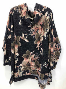 143 Story Size 3X Grey/Beige Floral Knit Top