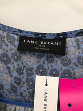 Load image into Gallery viewer, Lane Bryant Size 26/28 Blue/Blk Floral Blouse