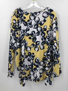 CJ Banks Size 4X Navy/yellow Floral Knit Top