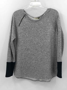 Chalet Size Large Gray marled Knit Top