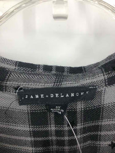 Jane and Delancy Size 3X Grey/Black Plaid Blouse