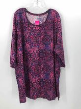 Load image into Gallery viewer, Catherines Size 2X Purple/pink Print Knit Top