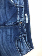 Load image into Gallery viewer, Kancan Size 24 Denim Jeans