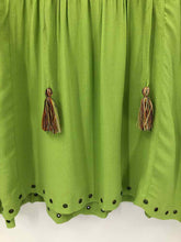 Load image into Gallery viewer, John + Mark Size Large Lime Green Embroidered Blouse