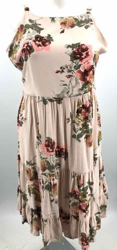 Maurices Size 1X Champagne Floral Dress
