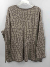 Load image into Gallery viewer, CJ Banks Size 3X Beige Print Knit Top