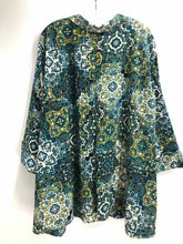 Load image into Gallery viewer, Catherines Size 5X aqua/greem Print Blouse