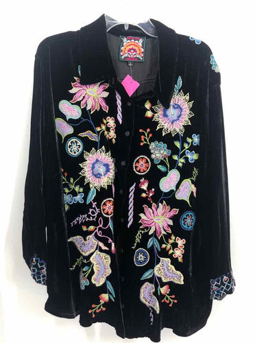 Johnny Was Size 1X Black Embroidered Blouse