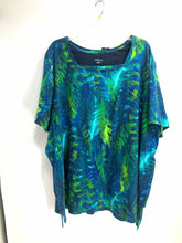 Load image into Gallery viewer, Catherines Size 5X aqua/greem Print Knit Top