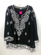 Load image into Gallery viewer, John Mark Size 3X Black/white Embroidered Blouse