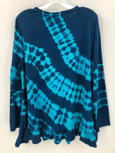 Load image into Gallery viewer, Logo Size 1X Aqua/Turq tiedye Knit Top