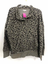 Load image into Gallery viewer, Maurices Size XL Olive/black Camoflage Knit Top