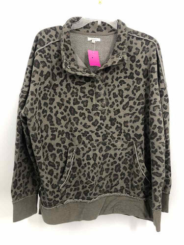 Maurices Size XL Olive/black Camoflage Knit Top
