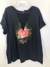 Load image into Gallery viewer, Torrid Size 3X Black Screen Printed Knit Top