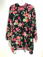 Load image into Gallery viewer, Catherines Size 5X Black/pink Floral Blouse