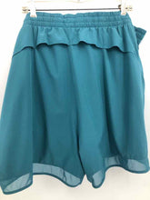 Load image into Gallery viewer, Athleta Size 3X Sea Green Shorts