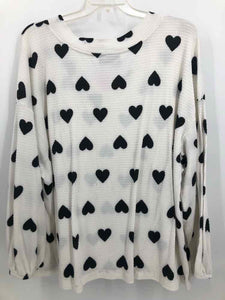Lane Bryant Size 26/28 Ivory/black hearts Knit Top