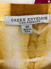 Load image into Gallery viewer, Green Envelope Size 3X Mustard tiedye Tunic