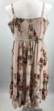 Load image into Gallery viewer, Maurices Size 1X Champagne Floral Dress
