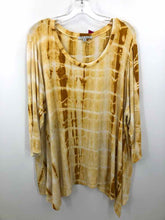 Load image into Gallery viewer, Green Envelope Size 3X Mustard tiedye Tunic