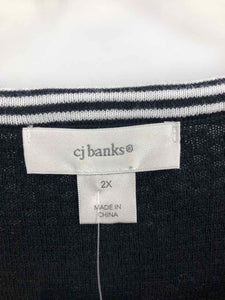 CJ Banks Size 2X Black/white squares Knit Top