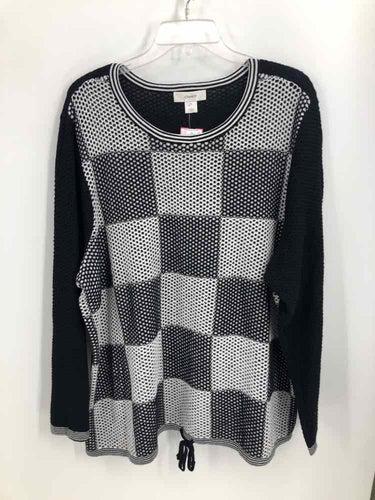 CJ Banks Size 2X Black/white squares Knit Top