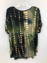 Load image into Gallery viewer, Coin Size 2X Olive/black tiedye Knit Top