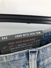 Load image into Gallery viewer, Torrid Size 22 Denim Jeans