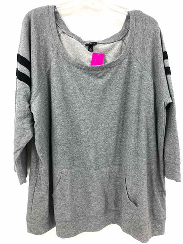 Torrid Size 3X Gray Knit Top