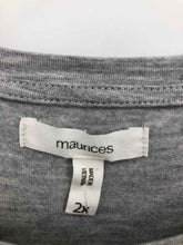 Load image into Gallery viewer, Maurices Size 2X Gray Screen Printed Knit Top