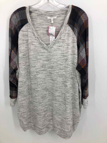 Maurices Size 1X Gray Plaid Tunic