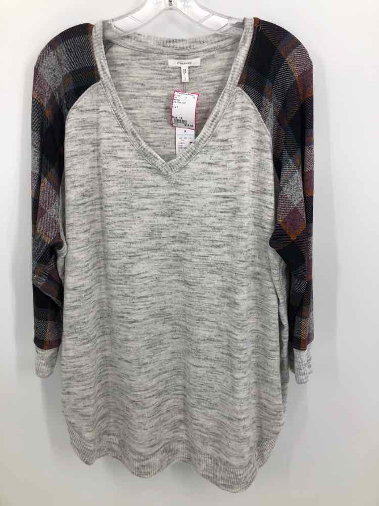 Maurices Size 1X Gray Plaid Tunic